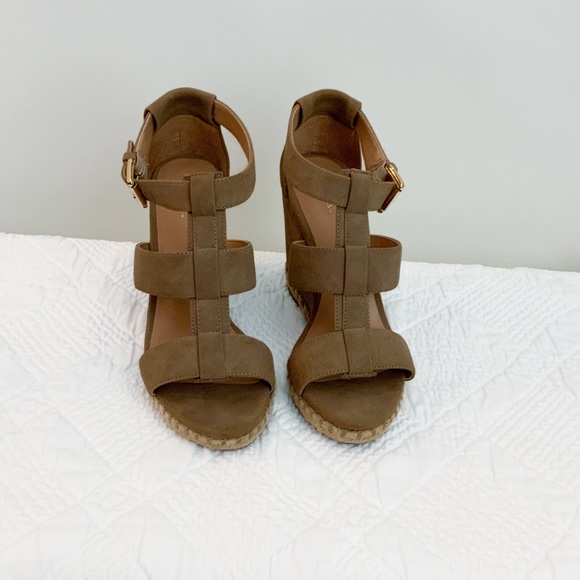 Merona Women’s Size 8 Dark Tan/Brown Wedge Strappy Sandal - Picture 2 of 9